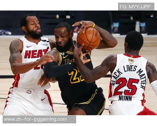 湖人队在2020年10月3日NBA总决赛第二场对决热火队的精彩回顾与分析